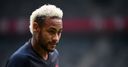 Neymar agrees PSG stay as Barca talks break down