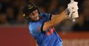 Salt smashes Sussex into top spot
