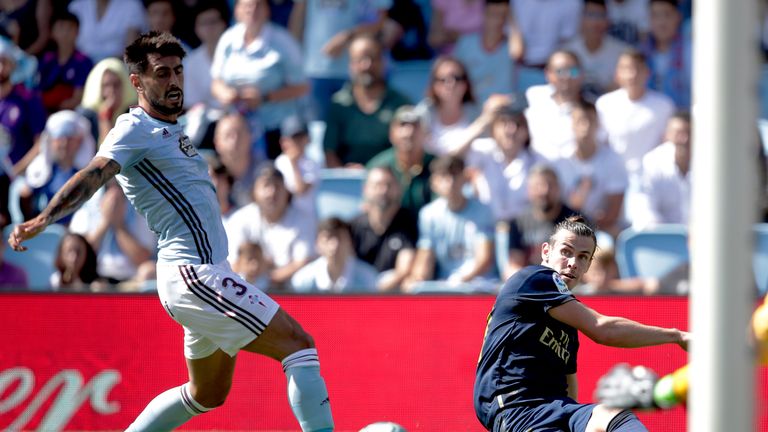 Bale set up Karim Benzema's 11th-minute opener