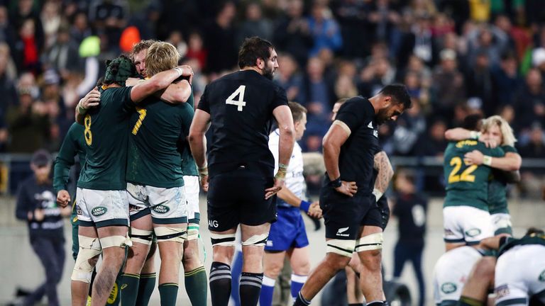 Sudáfrica muestra su alivio después de vencer a Nueva Zelanda en el Campeonato de Rugby 2018