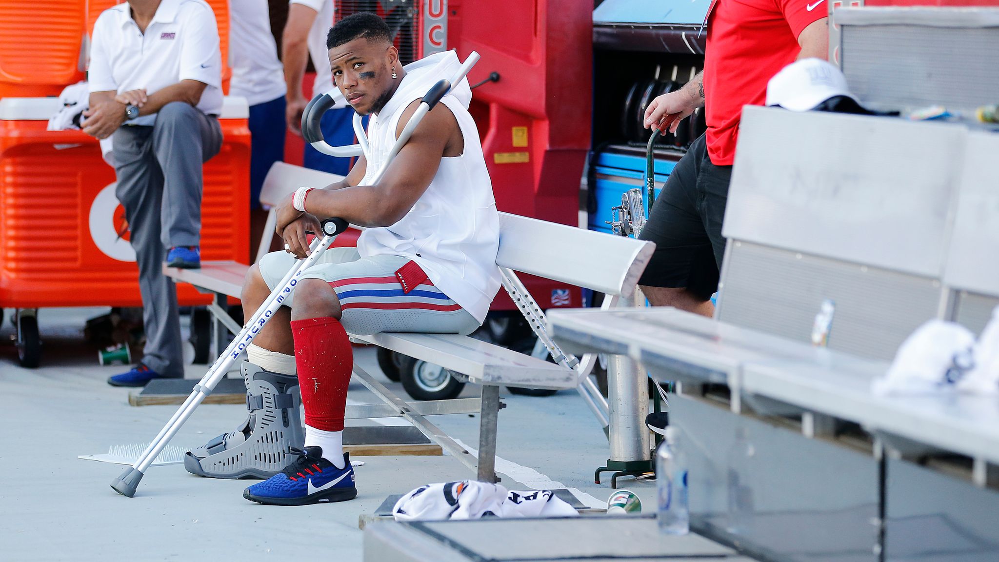 New York Giants running back Saquon Barkley says he has a high ankle sprain  - ABC News