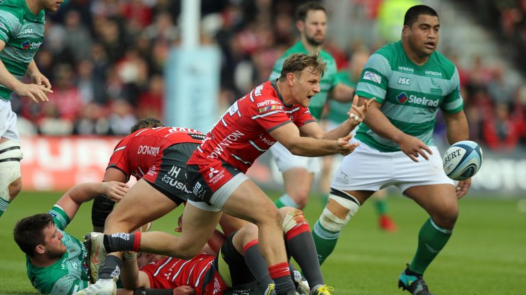 Gloucester's Callum Braley will start at scrum-half for Italy