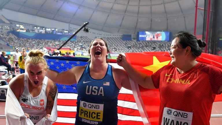DeAnna Price estaba eufórica cuando se enteró de que había conseguido el primer oro mundial de martillo de EE. UU.