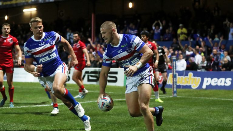 Ryan Hampshire dots down for the first try of the match