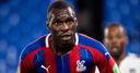 Benteke, Tomkins extend Palace contracts