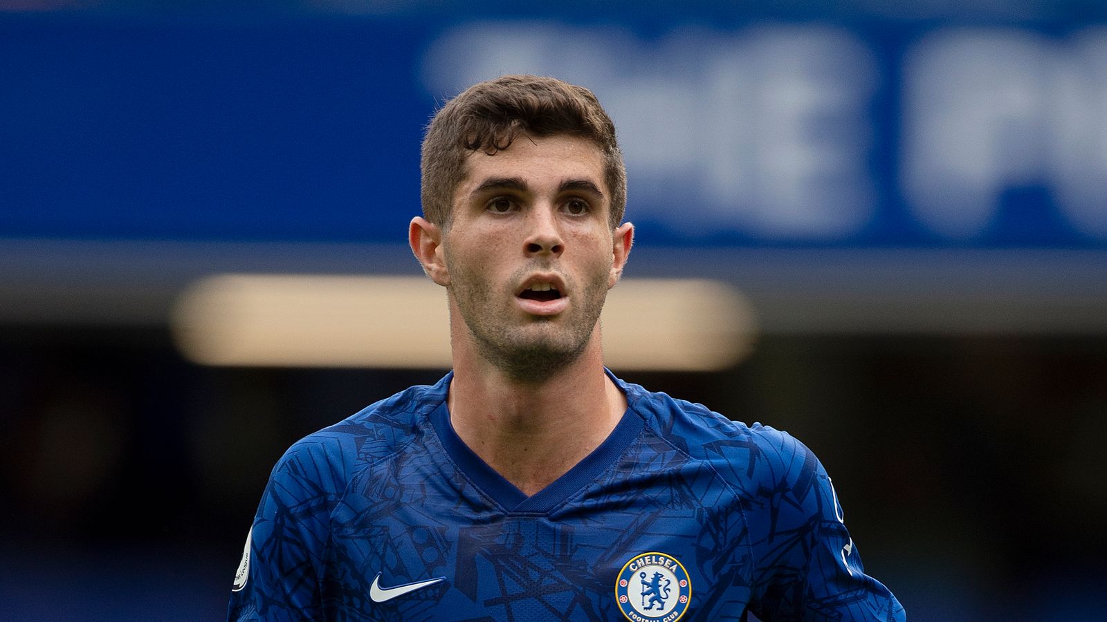 Christian Pulisic must work for Chelsea place, says Frank ...