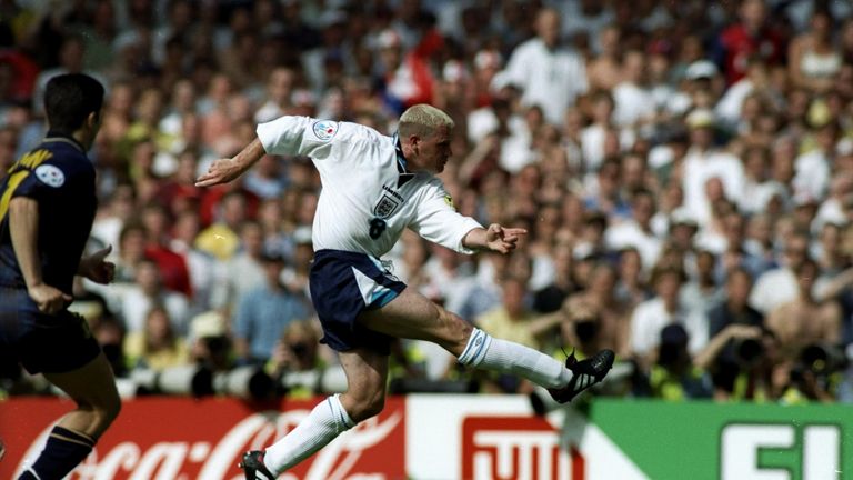 Gascoigne dispara a casa contra Escocia en Euro 96