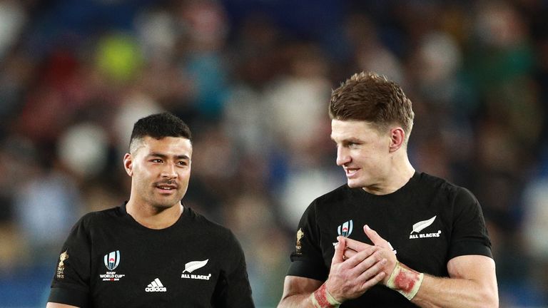 Richie Mo'unga (left) and Beauden Barrett had never been deployed at 10 and 15 respectively until July 2019