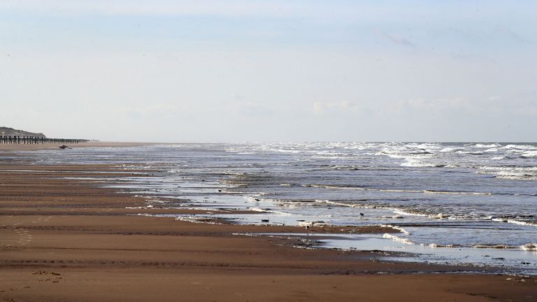 Incredibly, Hunter's arrival time on Calais beach was the same as Vicki's - 14 hours and 40 minutes