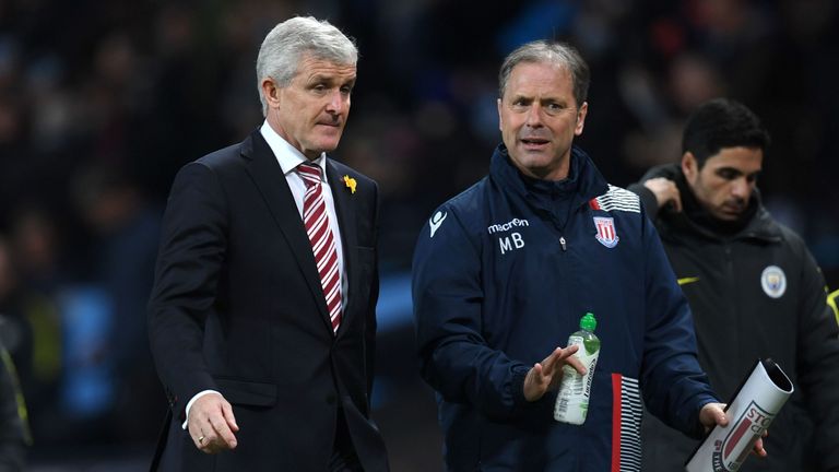 Mark Bowen has been confirmed as the new manager of Reading