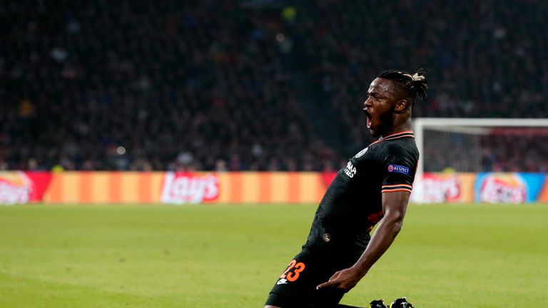 Batshuayi was set up by fellow sub Christian Pulisic