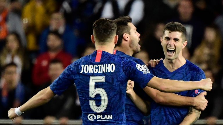 Chelsea empató 2-2 en un emocionante encuentro en Valencia