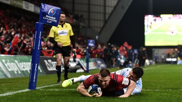 Andrew Conway slid in for a late try as Munster levelled things 