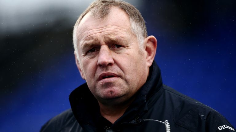 Dean Richards will be succeeded by head coach Dave Walder at Kingston Park