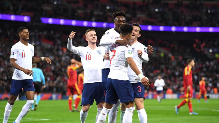 Los jugadores de Inglaterra celebran en Wembley 