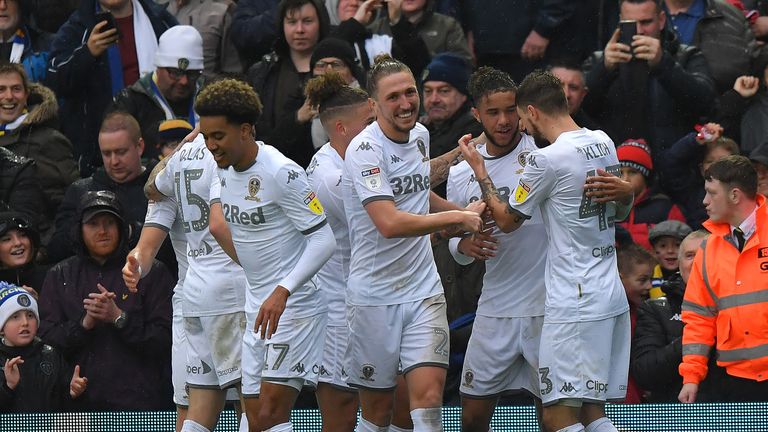 Leeds beat QPR 2-0 to go back to the top of the Championship