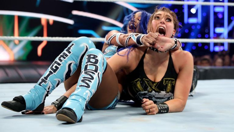 Rhea Ripley terminó una semana fuerte como una de las únicas sobrevivientes en el partido de eliminación femenina el domingo por la noche.