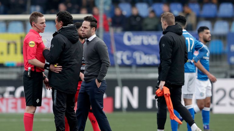 Excelsior coach Ricardo Moniz praised referee Laurens Gerrets