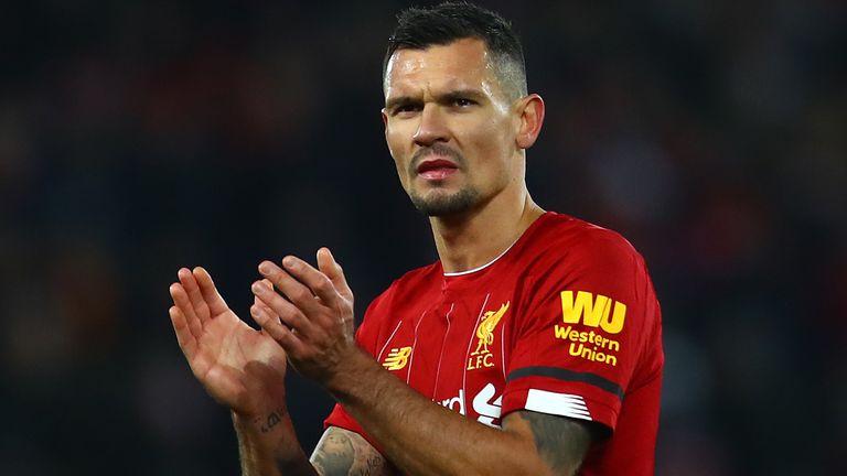 Dejan Lovren hizo su primer inicio de liga desde diciembre cuando el Liverpool fue derrotado por 3-0 en Watford