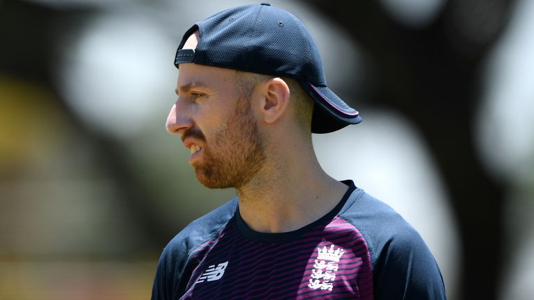 Jack Leach no ha podido recuperar su estado físico después de sufrir gripe y gastroenteritis en Sudáfrica