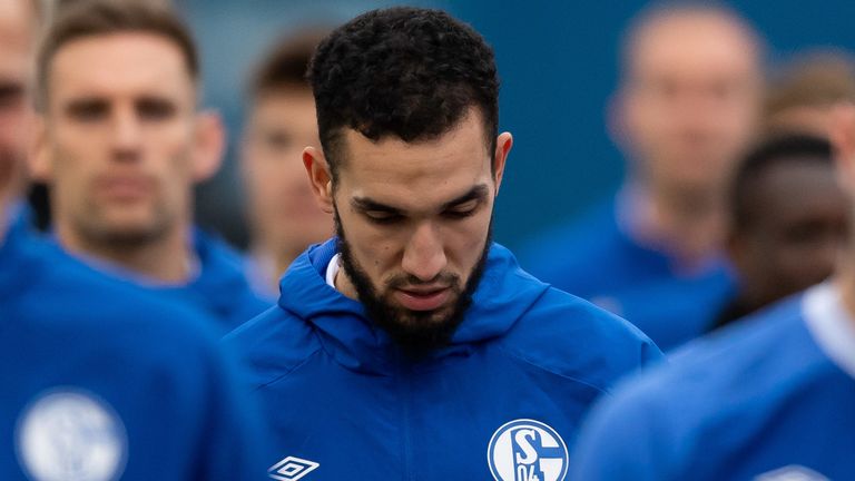 Nabil Bentaleb ya no es buscado por Schalke y espera regresar a Inglaterra.