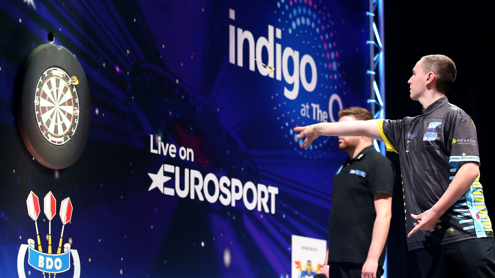 BDO World Championship Leighton Bennett bows out as Lisa Ashton progresses Darts News Sky Sports