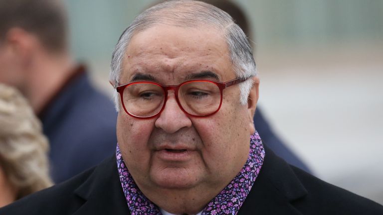 Alisher Usmanov vendió su participación en el Arsenal a Stan Kroenke en 2018