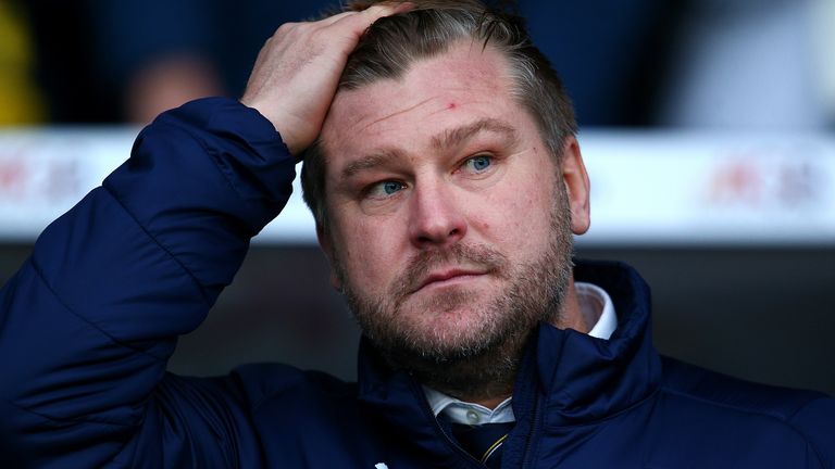 Blackpool quiere traer al entrenador en jefe de Oxford Karl Robinson