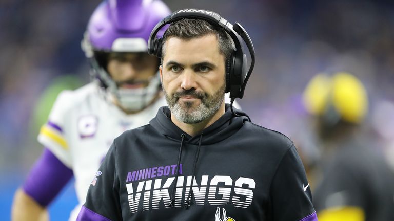 El coordinador ofensivo de los Minnesota Vikings, Kevin Stefanski, se sentará con los Browns y Panthers
