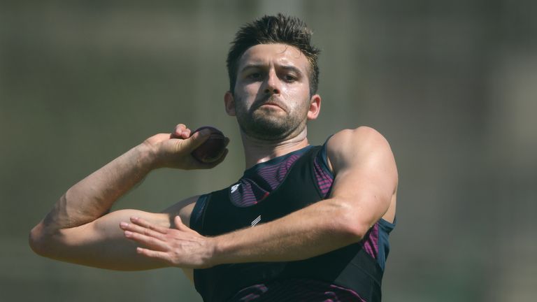 Mark Wood says he is hoping to learn from Steyn during the series