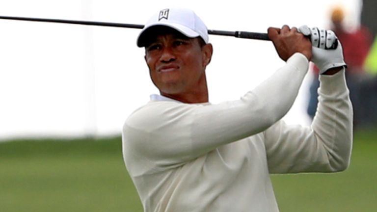 Tiger Woods luchó desde un comienzo de horror