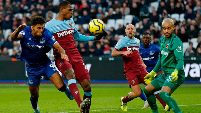 Darren Randolph has returned to West Ham for £4m from Middlesbrough