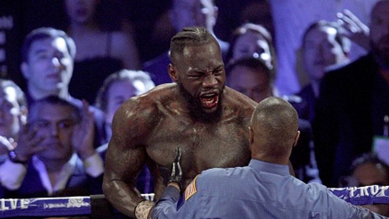 Deontay Wilder no estaba contento de que su equipo lo sacara en el séptimo