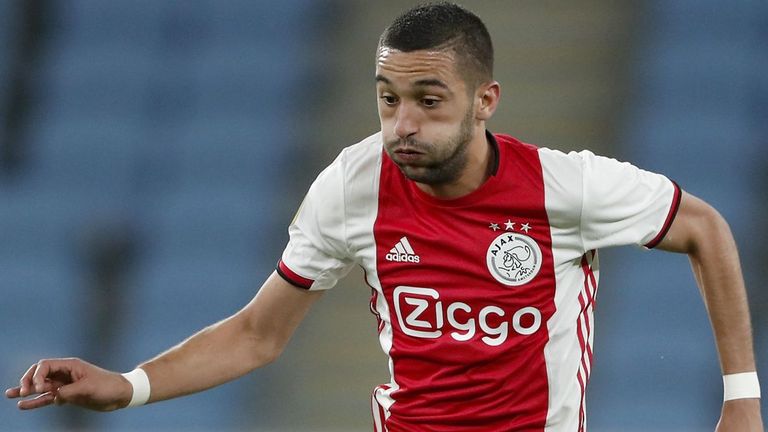 Hakim Ziyech signed a contact with Ajax until 2022 in the summer