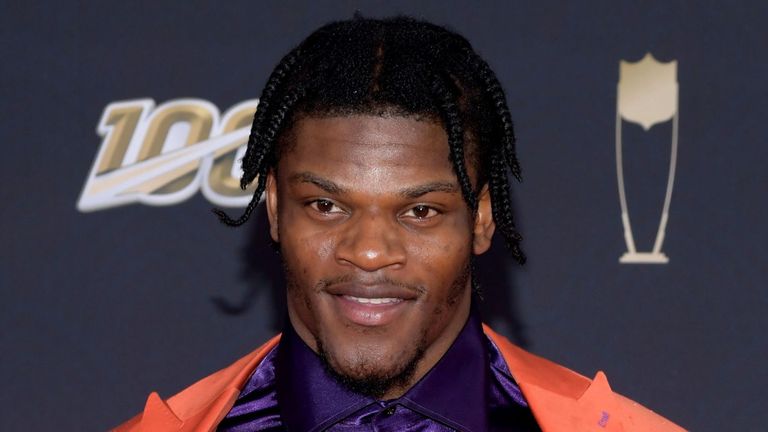 Lamar Jackson asiste a la novena entrega anual de premios de la NFL