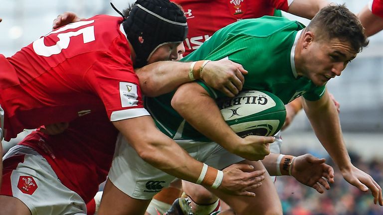 Jordan Larmour crosses for Ireland's first try