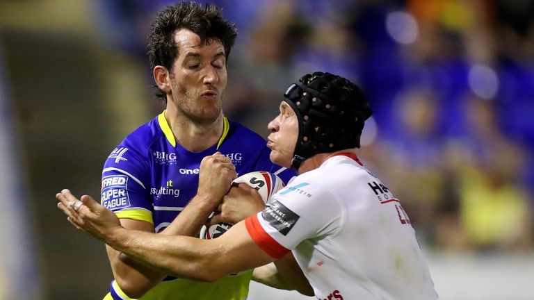 Warrington and St Helens will battle it out at the Halliwell Jones Stadium on Thursday evening