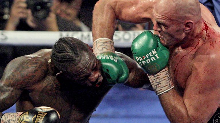 Fury detuvo a Deontay Wilder en siete asaltos en su revancha