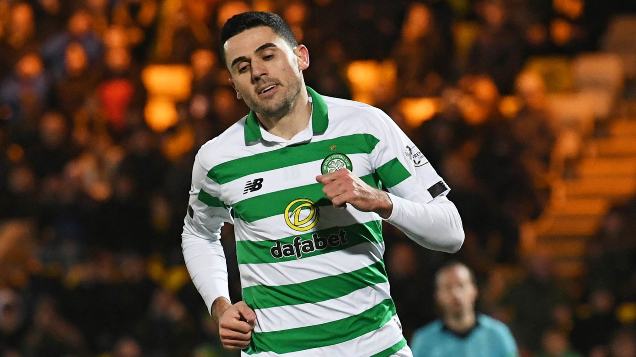 Tom Rogic: Celtic midfielder close to joining unnamed Qatari club | Football News | Sky Sports