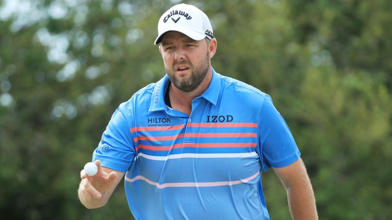 Marc Leishman se perdió en su intento de repetir su victoria de 2017 en Bay Hill cuando también jugó junto a Hatton