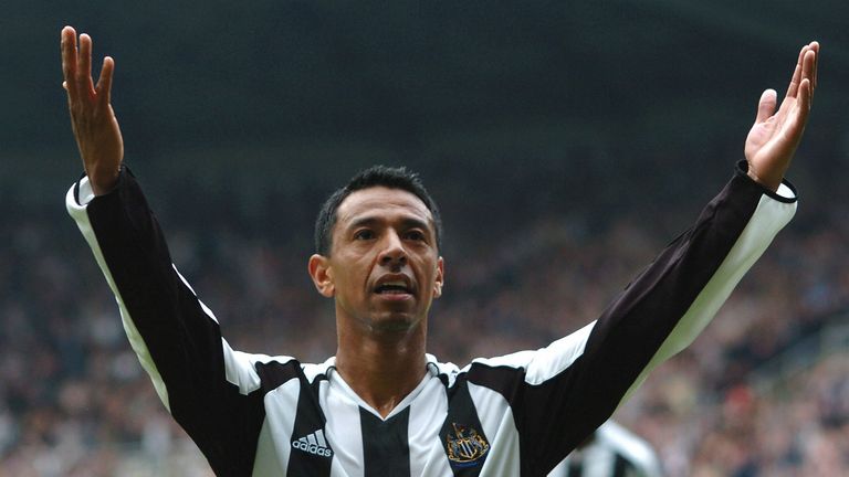 Solano tuvo dos hechizos con Newcastle