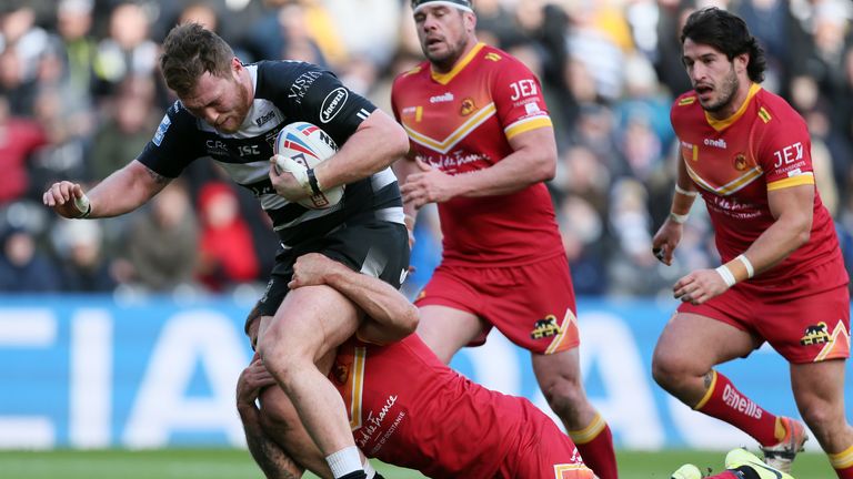 Hull FC's Scott Taylor is tackled 