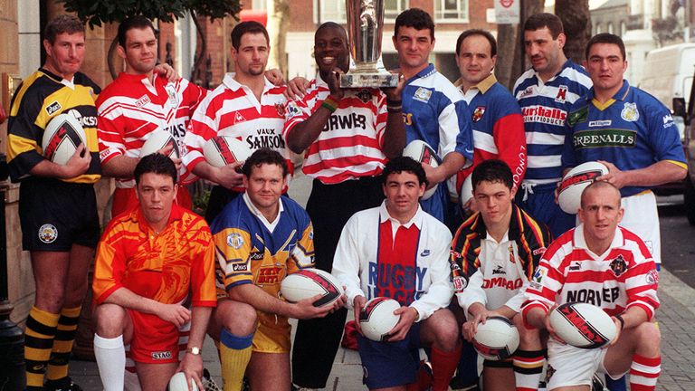 Los 12 equipos que iniciaron la temporada inaugural de la Super League en 1996