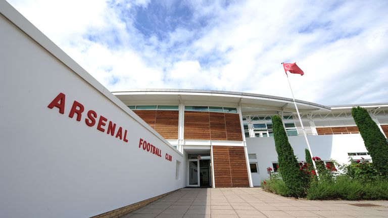 Los jugadores del Arsenal podrán entrenar individualmente en el centro de entrenamiento London Colney del club a partir de la próxima semana.
