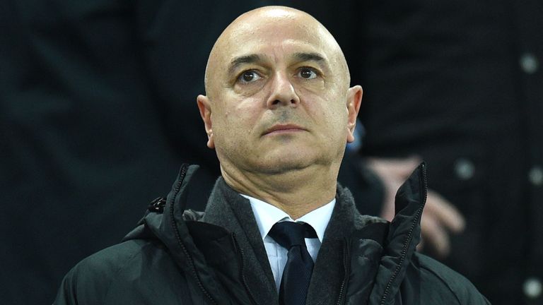 Daniel Levy dijo que Tottenham utilizaría el esquema de retención de empleos del Gobierno