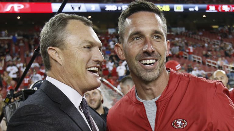 El gerente general de los San Francisco 49ers, John Lynch, y el entrenador en jefe Kyle Shanahan