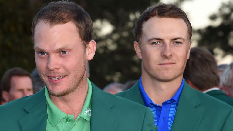 Jordan Spieth presentó a Danny Willett con la chaqueta verde