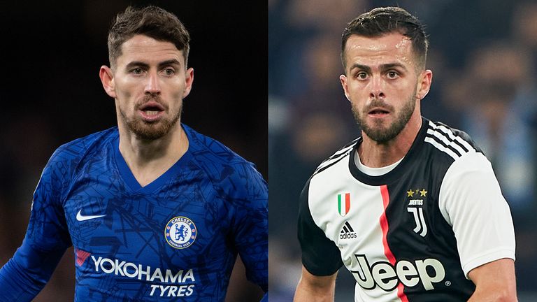 Jorginho (L) is wanted by former coach Maurizio Sarri at Juventus