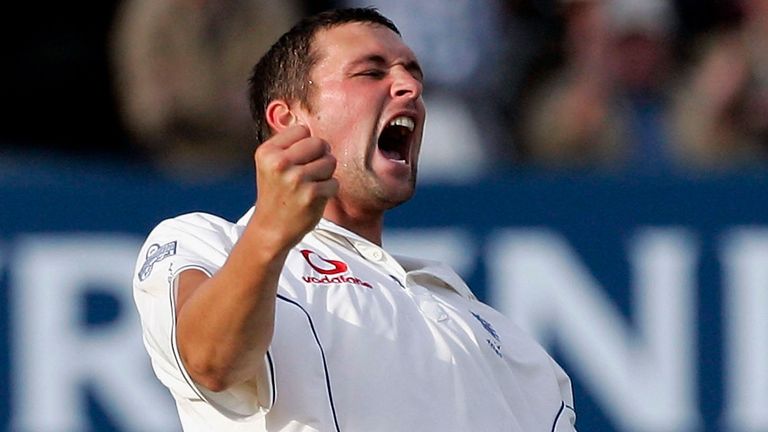 Harmison roars after bowling Michael Clarke