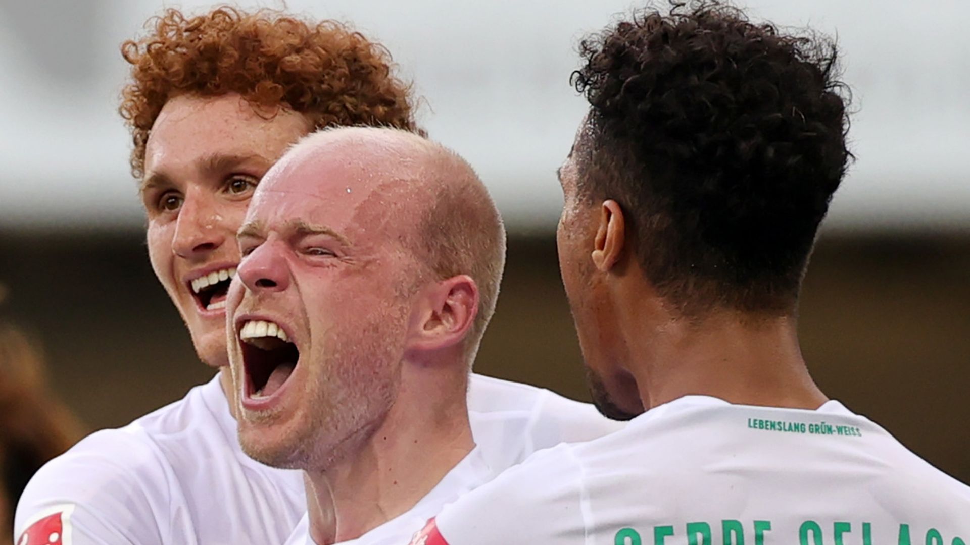 Round-up: Werder thrash Paderborn